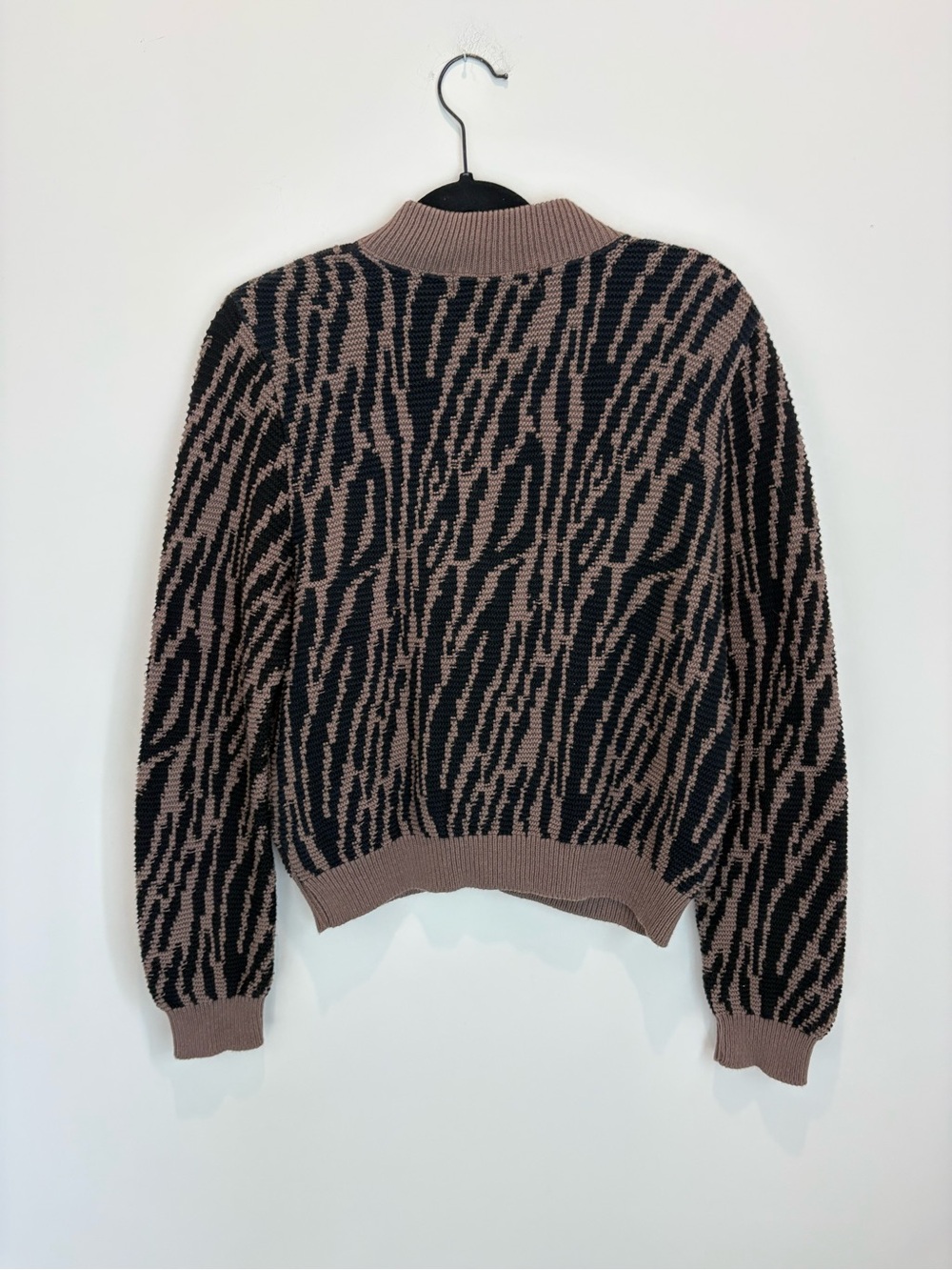Zebra American Vintage Taupe and Black Zip Cardigan - Picture 3 of 3